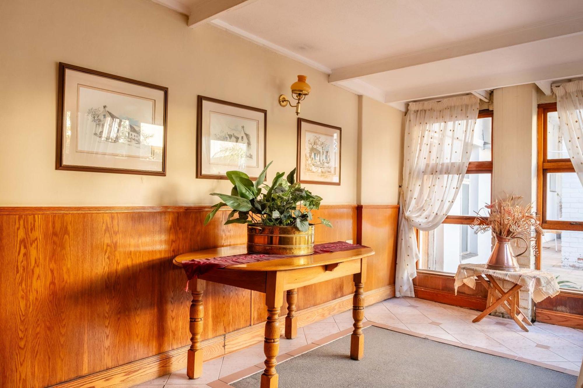 Karoo Country Inn Middelburg  المظهر الخارجي الصورة