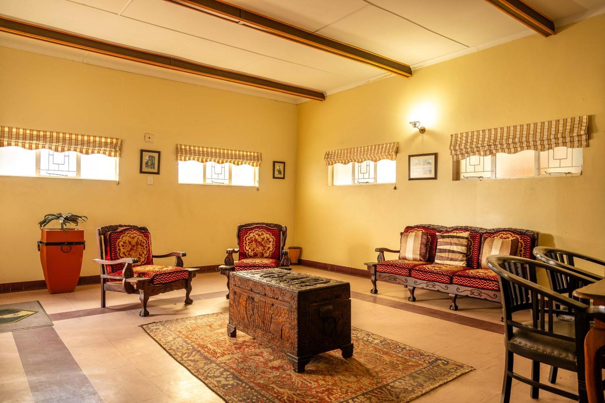 Karoo Country Inn Middelburg  المظهر الخارجي الصورة