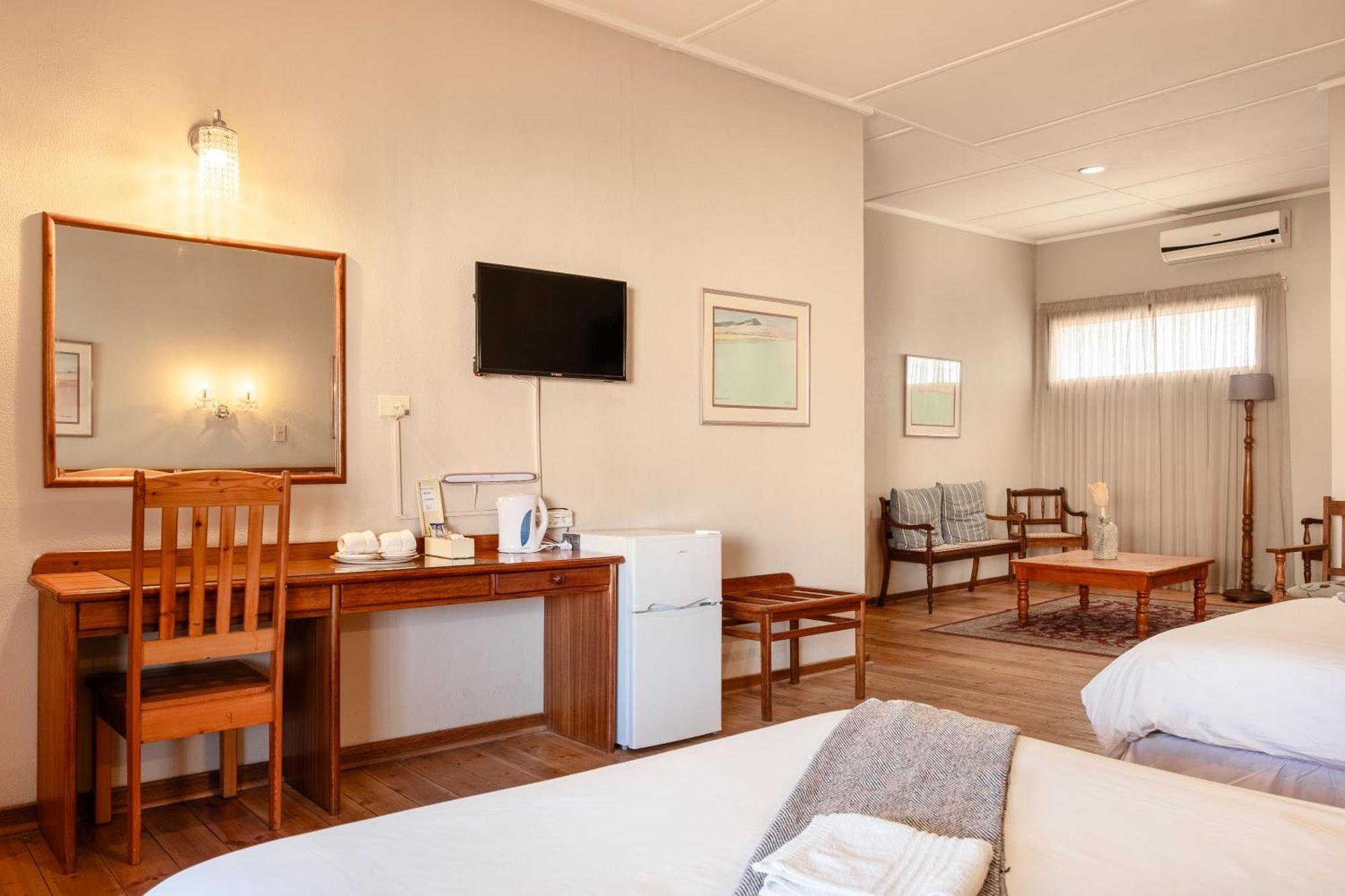 Karoo Country Inn Middelburg  المظهر الخارجي الصورة