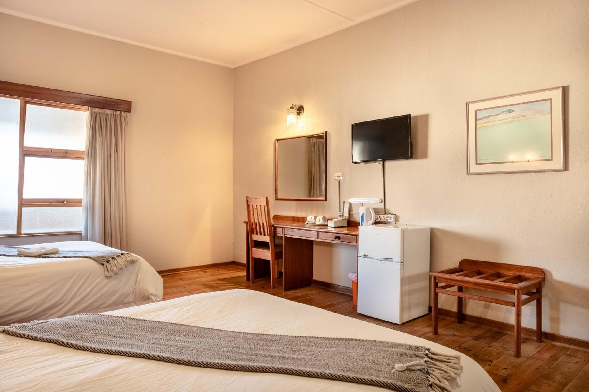 Karoo Country Inn Middelburg  المظهر الخارجي الصورة