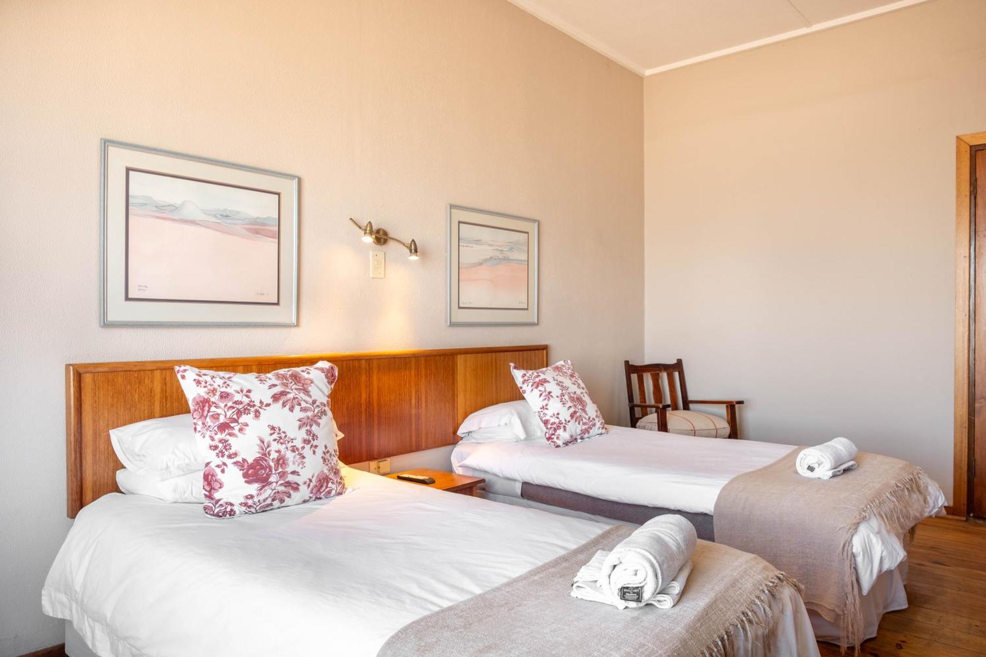 Karoo Country Inn Middelburg  المظهر الخارجي الصورة