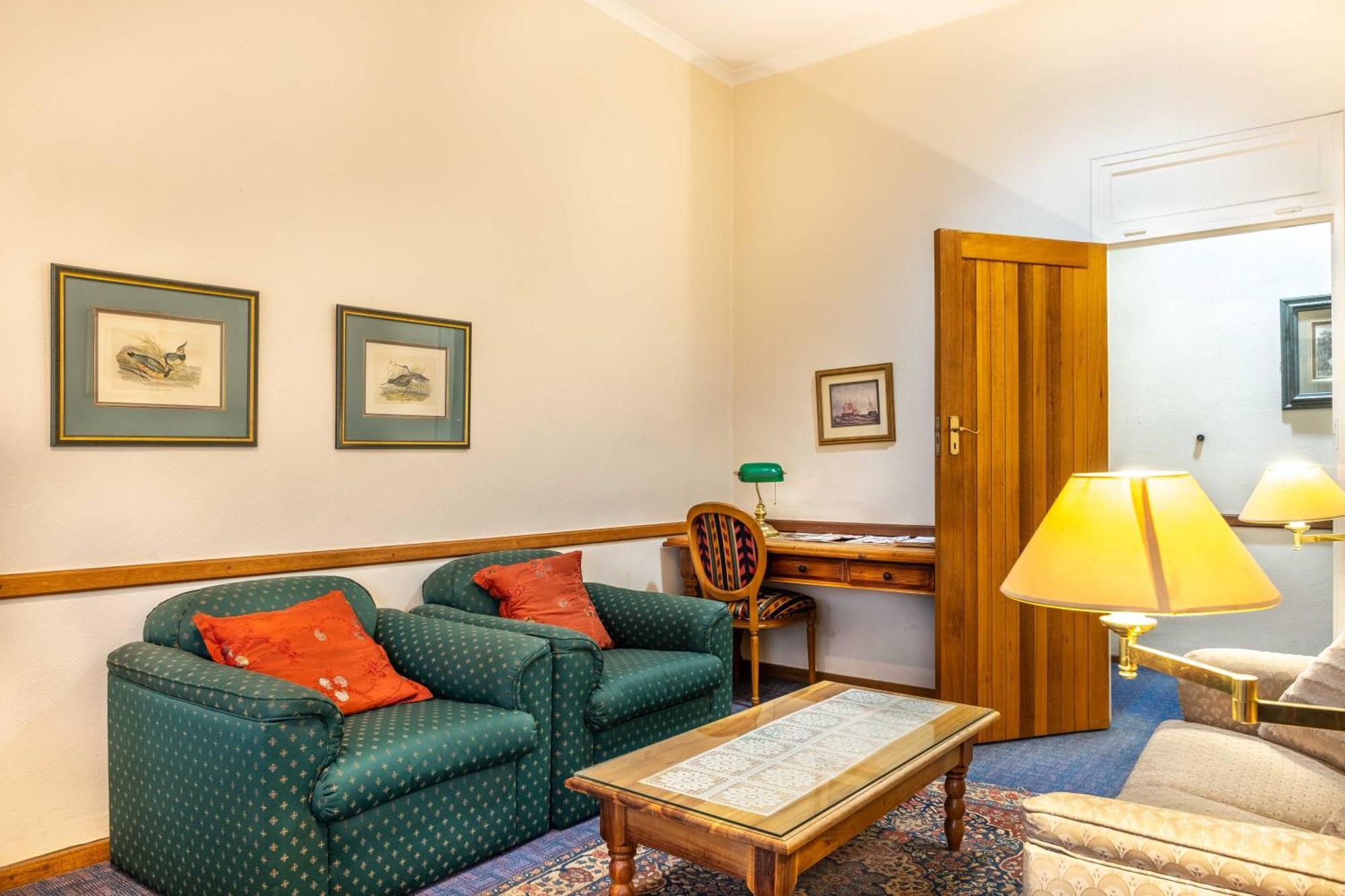 Karoo Country Inn Middelburg  المظهر الخارجي الصورة