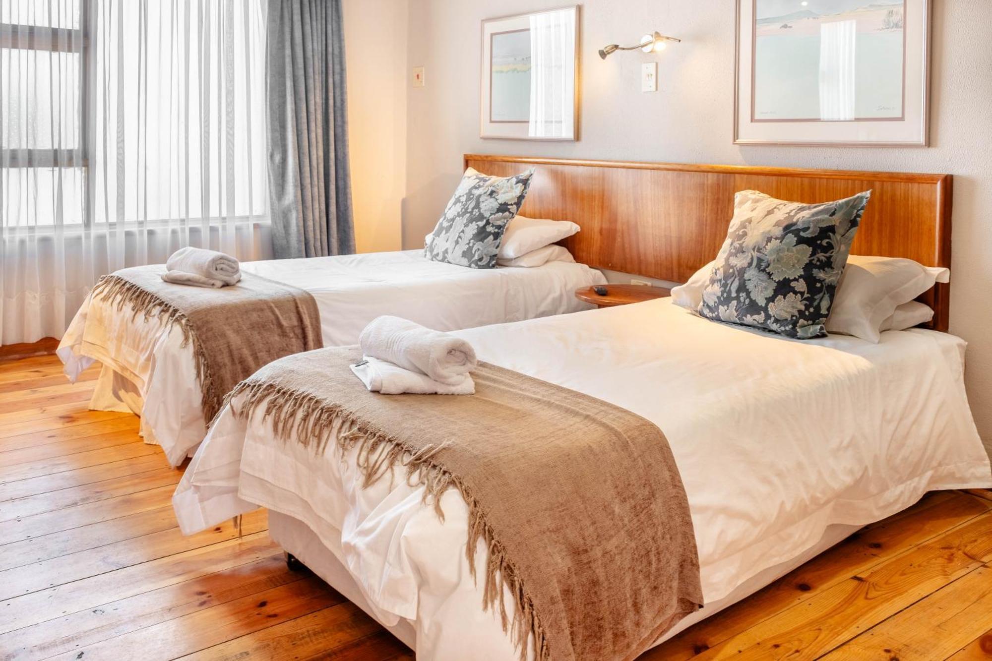 Karoo Country Inn Middelburg  المظهر الخارجي الصورة
