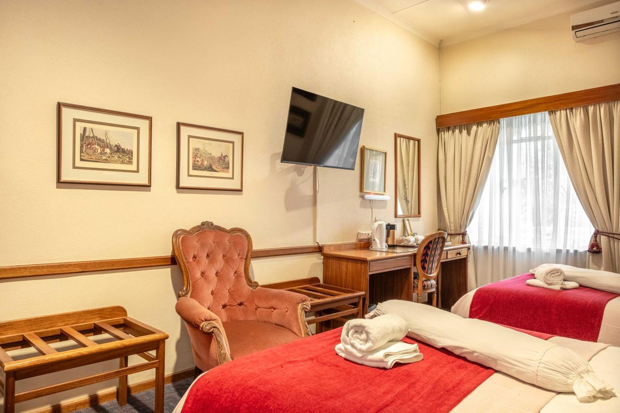 Karoo Country Inn Middelburg  المظهر الخارجي الصورة